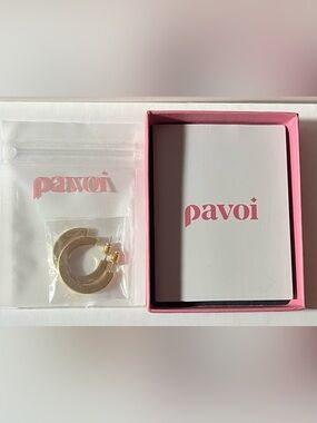 Pavoi - Gold Tone Hoop Earrings - Classic Chunky Hoops
